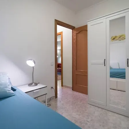 Apartment In Front Of The Pineda de Mar